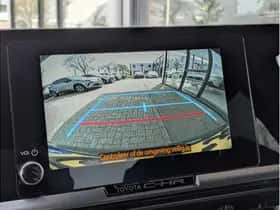 Toyota C-HR (2024) thumbnail 33