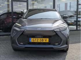 Toyota C-HR (2024) thumbnail 6