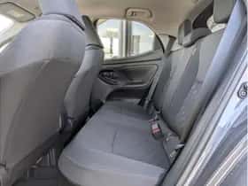 Toyota Yaris (2024) thumbnail 16