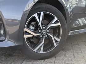 Toyota Yaris (2024) thumbnail 3