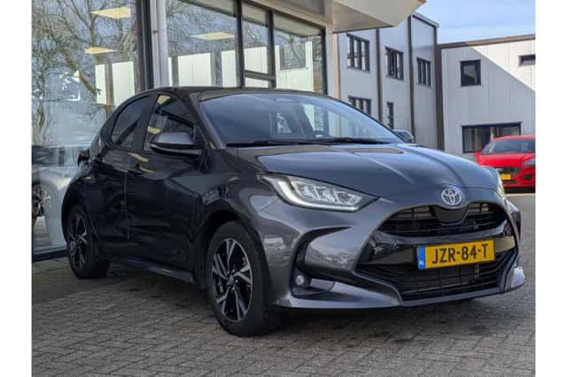 Toyota Yaris (2024) thumbnail 6