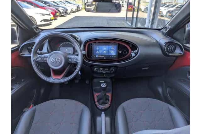 Toyota Aygo X (2023) thumbnail 4