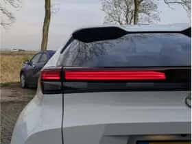 Toyota C-HR (2025) thumbnail 15