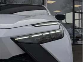 Toyota C-HR (2025) thumbnail 7