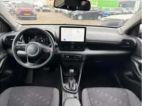 Toyota Yaris (2025) thumbnail 3