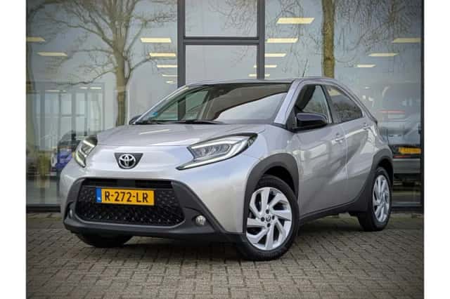 Toyota Aygo X (2022) thumbnail 2