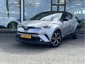 Toyota C-HR (2017) thumbnail 2