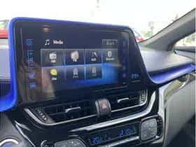 Toyota C-HR (2017) thumbnail 25