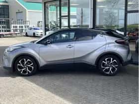 Toyota C-HR (2017) thumbnail 9