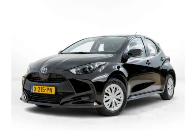 Toyota Yaris (2024) thumbnail 1