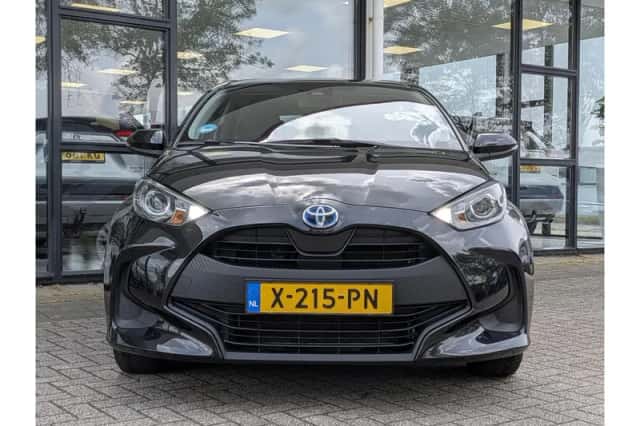 Toyota Yaris (2024) thumbnail 6
