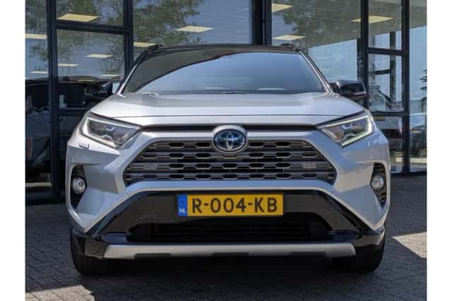 Toyota RAV4 (2019) thumbnail 6