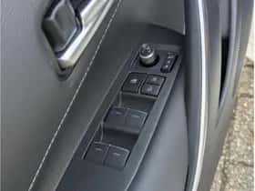 Toyota Corolla (2019) thumbnail 21
