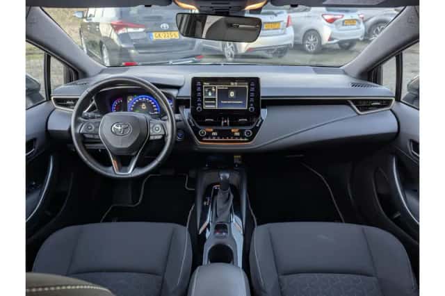 Toyota Corolla (2019) thumbnail 4