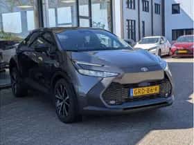 Toyota C-HR (2024) thumbnail 5