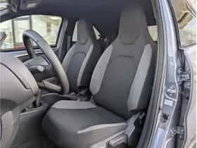 Toyota Aygo X (2024) thumbnail 16