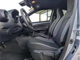 Toyota Aygo X (2024) thumbnail 17