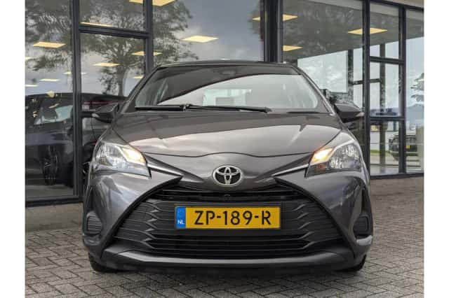 Toyota Yaris (2019) thumbnail 6