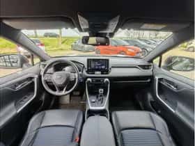 Toyota RAV4 (2020) thumbnail 3
