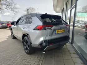Toyota RAV4 (2020) thumbnail 6