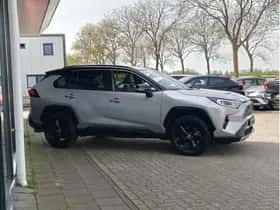 Toyota RAV4 (2020) thumbnail 9
