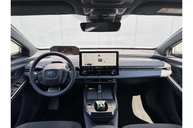 Toyota C-HR+ (2026) thumbnail 2