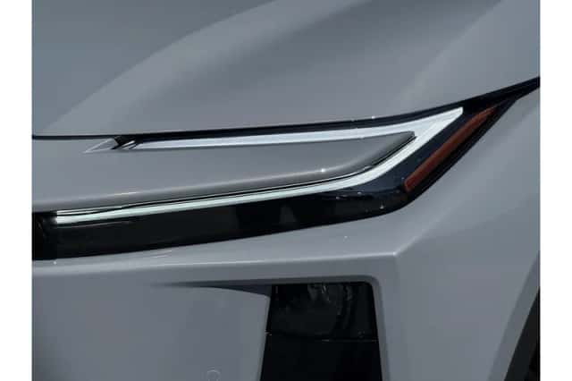 Toyota C-HR+ (2026) thumbnail 6