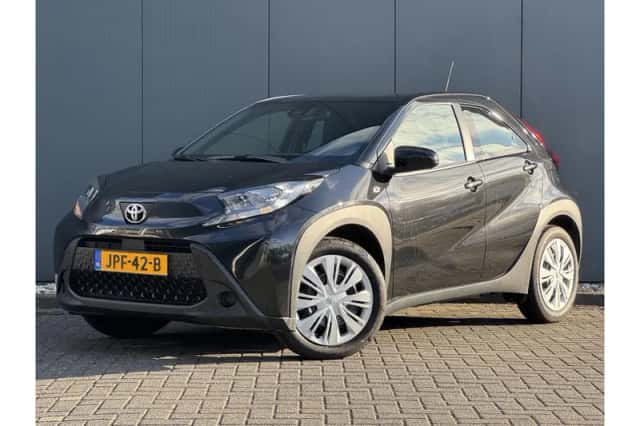 Toyota Aygo X (2025) thumbnail 1