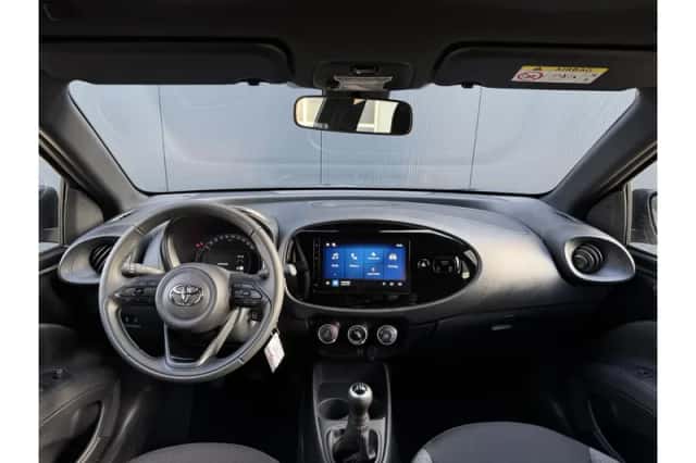Toyota Aygo X (2025) thumbnail 2