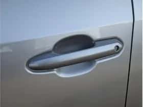 Toyota RAV4 (2024) thumbnail 11