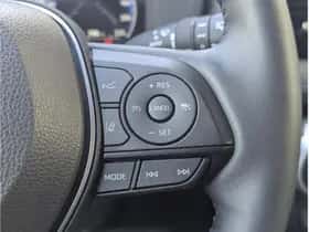 Toyota RAV4 (2024) thumbnail 30