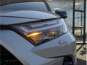 Toyota RAV4 (2024) thumbnail 8