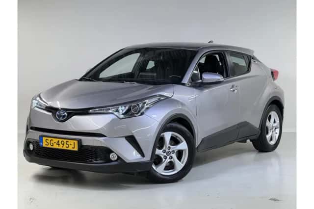 Toyota C-HR (2018) thumbnail 1