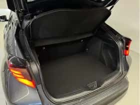 Toyota C-HR (2023) thumbnail 11