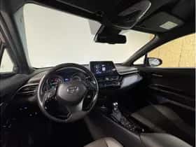 Toyota C-HR (2023) thumbnail 12