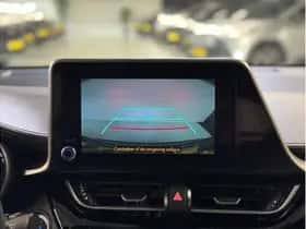 Toyota C-HR (2023) thumbnail 32