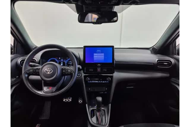 Toyota Yaris Cross (2026) thumbnail 2