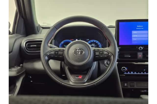 Toyota Yaris Cross (2026) thumbnail 4