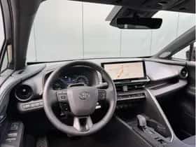 Toyota C-HR (2025) thumbnail 13