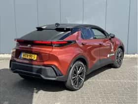 Toyota C-HR (2025) thumbnail 3