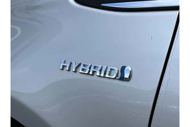Toyota Yaris (2018) thumbnail 5