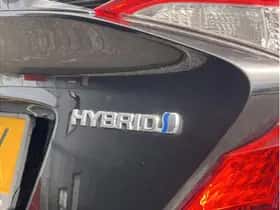 Toyota C-HR (2017) thumbnail 10