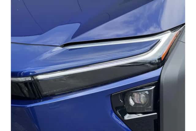 Toyota bZ4X (2026) thumbnail 6