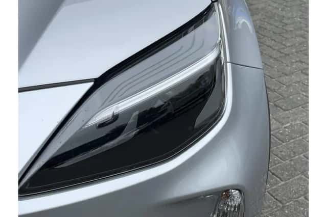 Toyota Yaris Cross (2025) thumbnail 4