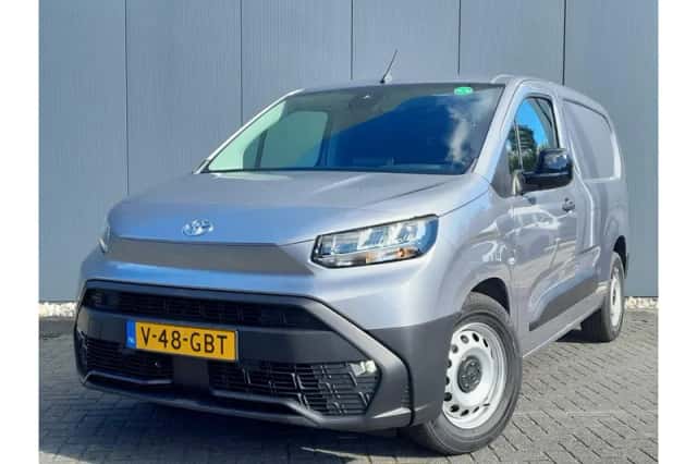 Toyota Proace (2025) thumbnail 1