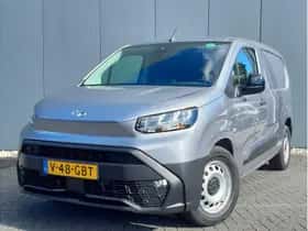 Toyota Proace (2025) thumbnail 1