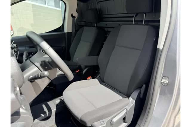 Toyota Proace (2025) thumbnail 2