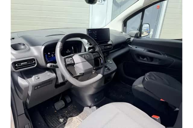 Toyota Proace (2025) thumbnail 3