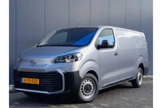 Toyota Proace (2024) thumbnail 1