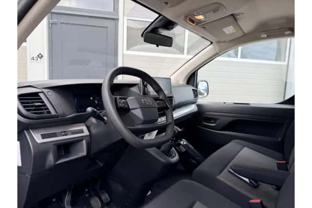 Toyota Proace (2024) thumbnail 2